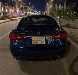 نيسان ماكسيما